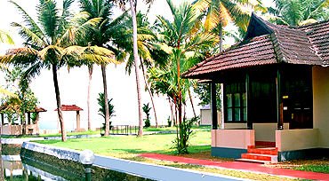 Paradise Resort Kumarakom Esterno foto